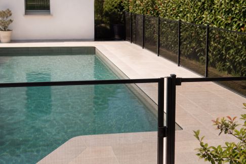 Comprendre la législation française sur la protection des piscines privées