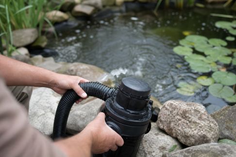 Comment sélectionner un système de filtration adapté à votre bassin
