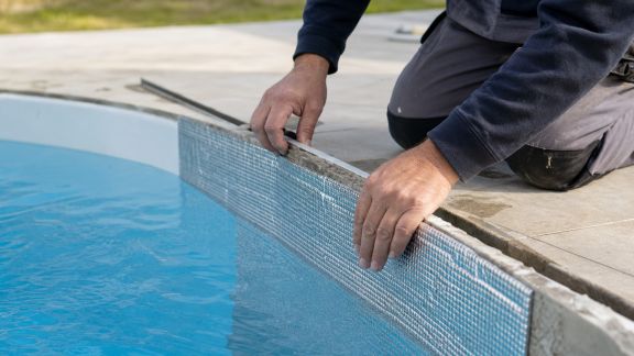 Isolation du bassin : astuces pour limiter les pertes de chaleur